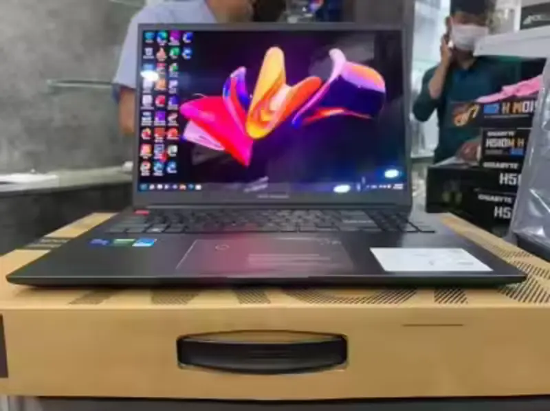 Asus Vivobook Pro 16X OLED N7600PC