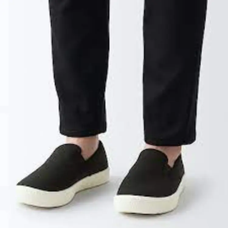 MUJI Less Tiring Slip On รองเท้าผ้าใบสลิปออนคู่ใหม่...ดีไซน์มินิมอล แต่ความสบายจัดเต็ม
