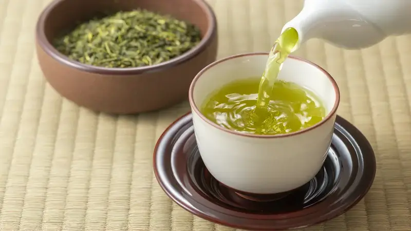 10 ชาเขียวญี่ปุ่นแบบซอง ยี่ห้อไหนดี 2025 หอมเข้มข้น เติมความสดชื่น  ไม่มีน้ำตาล
