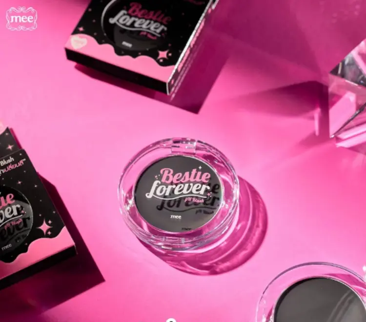 บลัชเปลี่ยนสีตามอุณหภูมิแก้ม เมื่อเทคโนโลยีความงามจับคู่กับความสนุกบนใบหน้า