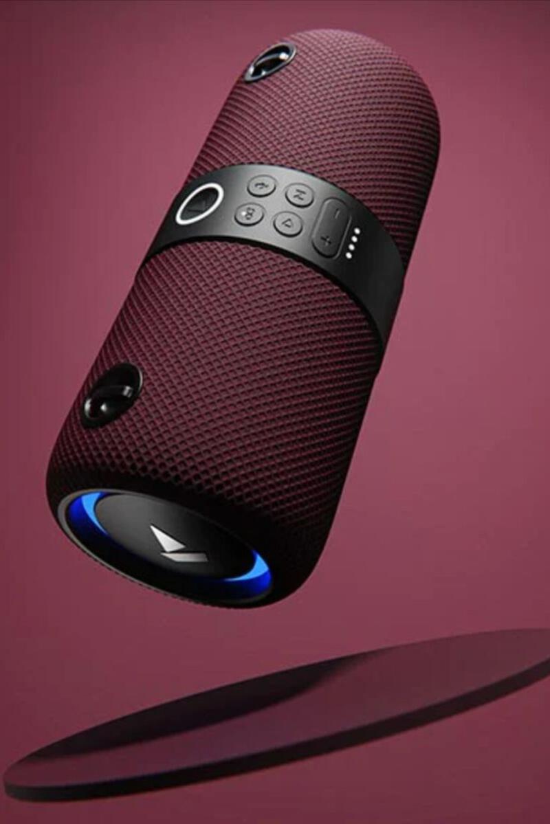 This contains: Bluetooth speakers are one of the easiest and coolest ways of carrying your music everywhere you go! Be it a house party, a pool party or a beach/mountain vacation - you can carry them around easily and make all your experiences more fun! But as you know, just like any other product, all bluetooth speakers are not the same. So how do you choose the one that suits you? 
Explore Now - https://www.boat-lifestyle.com/blogs/blog/bluetooth-speaker-buying-guide