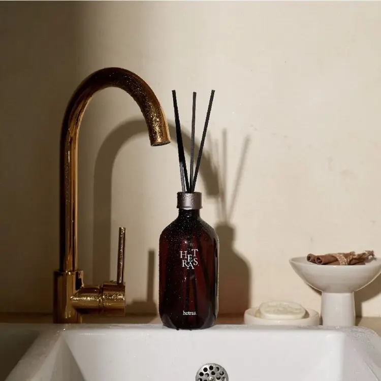 ก้านไม้หอม สร้างบรรยากาศผ่อนคลายในทุกมุมบ้าน ศิลปะแห่งกลิ่นที่มากกว่าความหอม