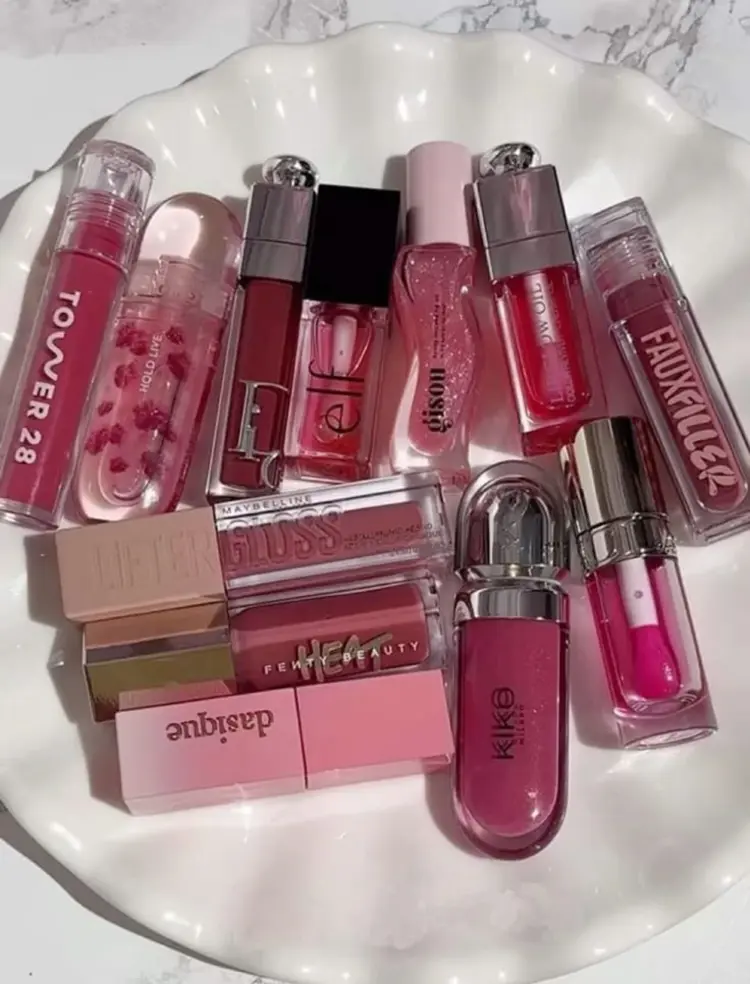 ความสวยไม่ใช่เรื่องยาก💄แค่มีลิปสติกที่ใช่