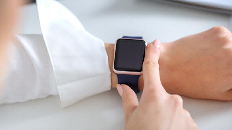 Smart Watch (สมาร์ทวอตช์) ราคาไม่เกิน 2,000 บาท รุ่นไหน