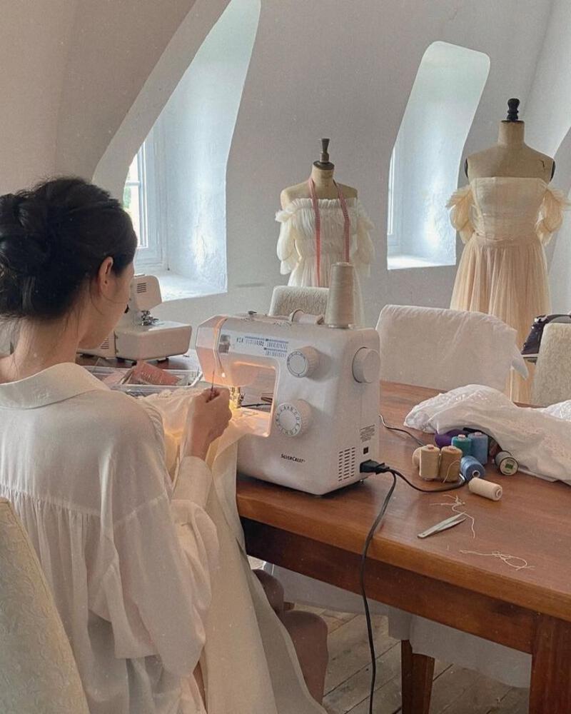 รูปพินเรื่องราว