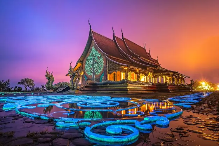 ตามรอยศรัทธา เขมจิราต้องรอด ณ แดนธรรมอุบลราชธานี