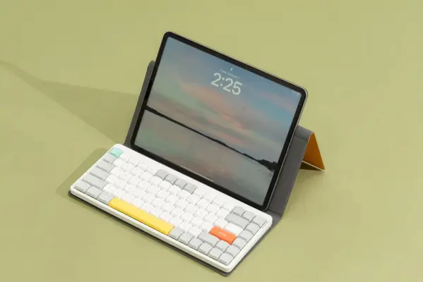 ฉันควรซื้อคีย์บอร์ดบลูทูธกับแท็บเล็ตไหม? ถ้าใช่ ฉันควรเลือกแบบไหน?