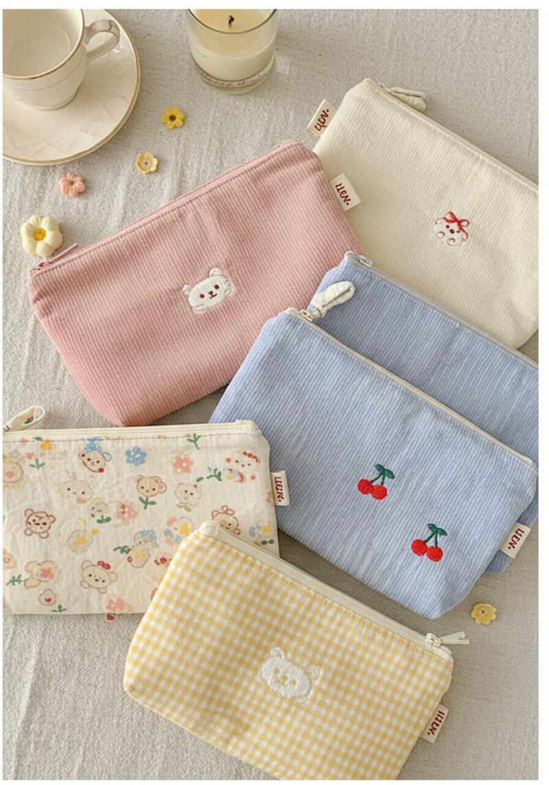 รูปพินเรื่องราว