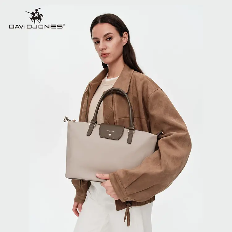 David Jones Paris กระเป๋าสะพายไหล่ หนัง PU ทรงโท้ท สำหรับผู้หญิง – นิยามใหม่ของความหรูหราที่ใช้งานได้จริง