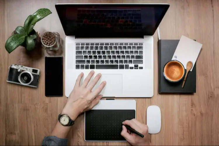 คลาสเทคโนโลยี: Pen Mouse คืออะไร? โลกใหม่ของ "ไม้กายสิทธิ์" บนข้อมือของคุณ