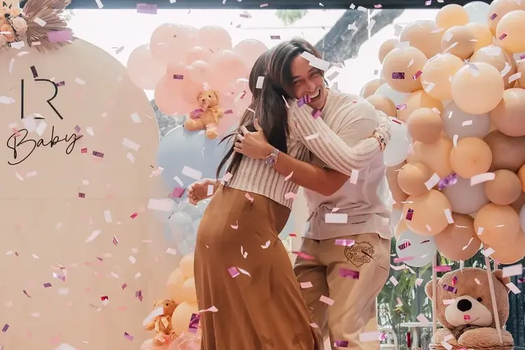 “นุ่น – หลุยส์” เฉลยเพศลูกคนแรก เผยความสุขครั้งใหญ่หลังรอคอยมานานกว่า 6 ปี