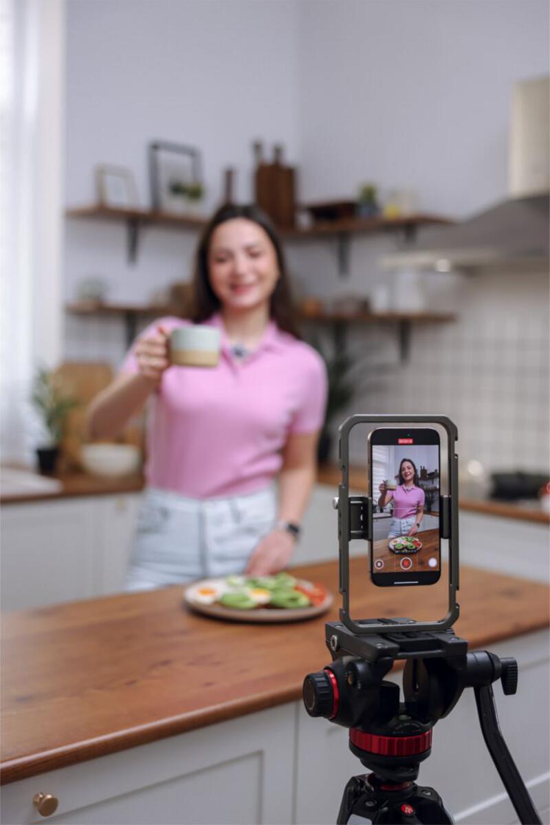 รูปพินเรื่องราว