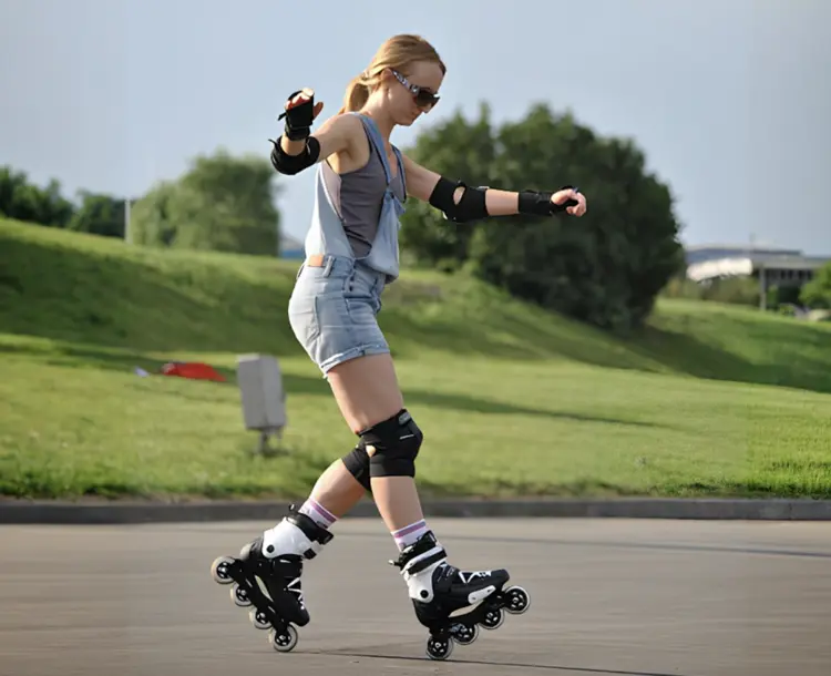 ย้อนรอยต้นกำเนิด Roller Skates จากรองเท้าล้อเลื่อนสู่วัฒนธรรมสุดคูล