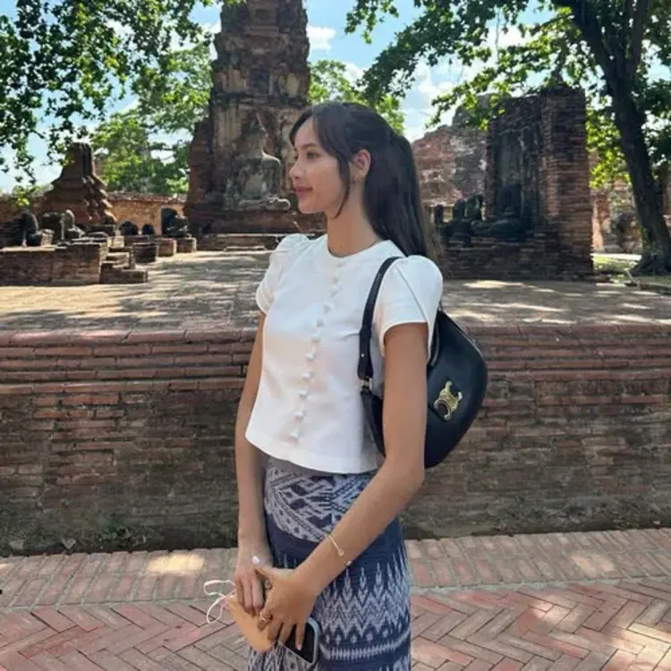 ชุดไทยประยุกต์ แต่งยังไงให้ดูดีทุกวัน ทำงานก็ได้ ทำบุญก็เริ่ด