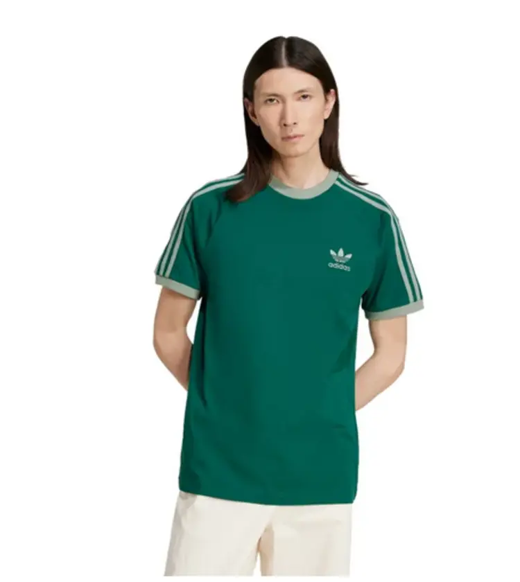 เสื้อยืด adidas Adicolor Classics 3-Stripes สีเขียวสำหรับผู้ชาย ดีไซน์คลาสสิกที่ปรับโฉมใหม่ เรียบง่าย และมีสไตล์