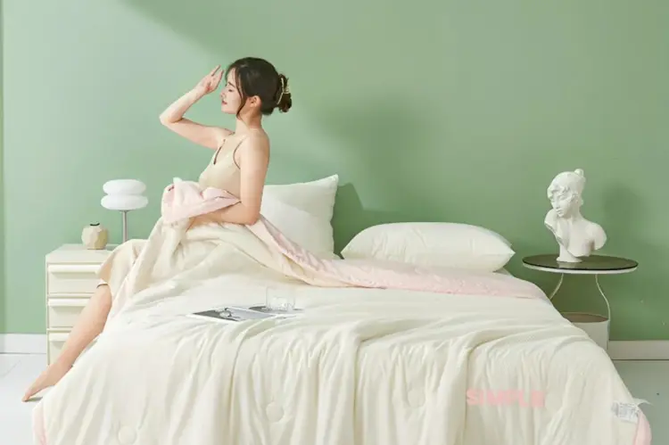 ใคร ๆ ก็ชอบซุกตัวอยู่ในผ้าห่ม! แนะนำนผ้าห่มนอนสบาย