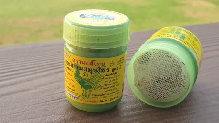 ยาดมหงส์ไทย 🌿✨ กลิ่นหอมเย็นสดชื่น คู่ใจคนไทยทุกยุคทุกสมัย