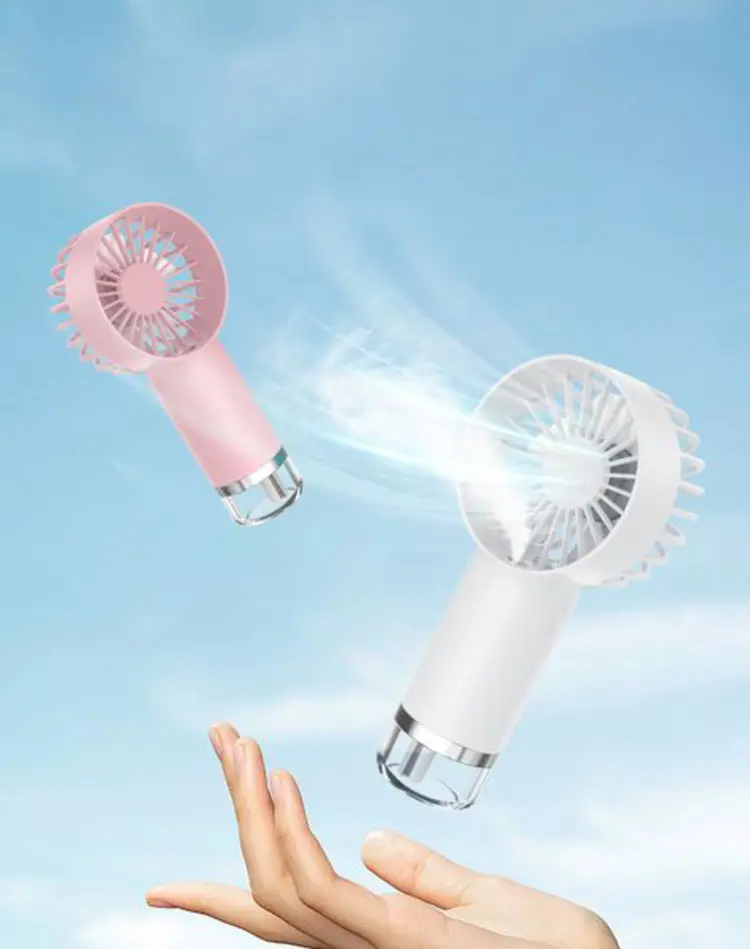 พัดลมพกพา ไอเท็มที่ต้องมีในช่วงหน้าหนาวที่ไม่เคยหนาว