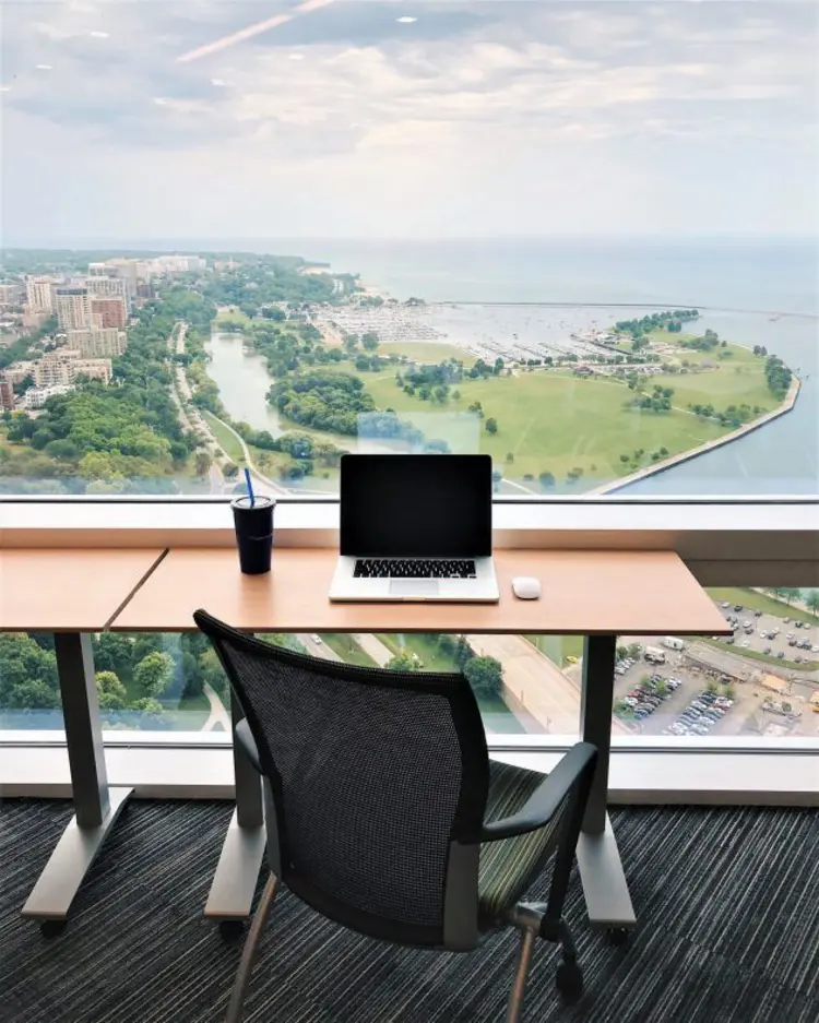 Gen Z นิยมทำงานฟรีแลนซ์มากกว่างานประจำ จริงหรือไม่ และเราควรเข้าใจการเปลี่ยนแปลงนี้อย่างไร