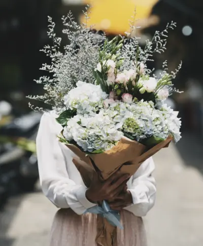 ดอกไม้ ทำไมถึงกลายเป็นสัญลักษณ์ของการแสดงความยินดี