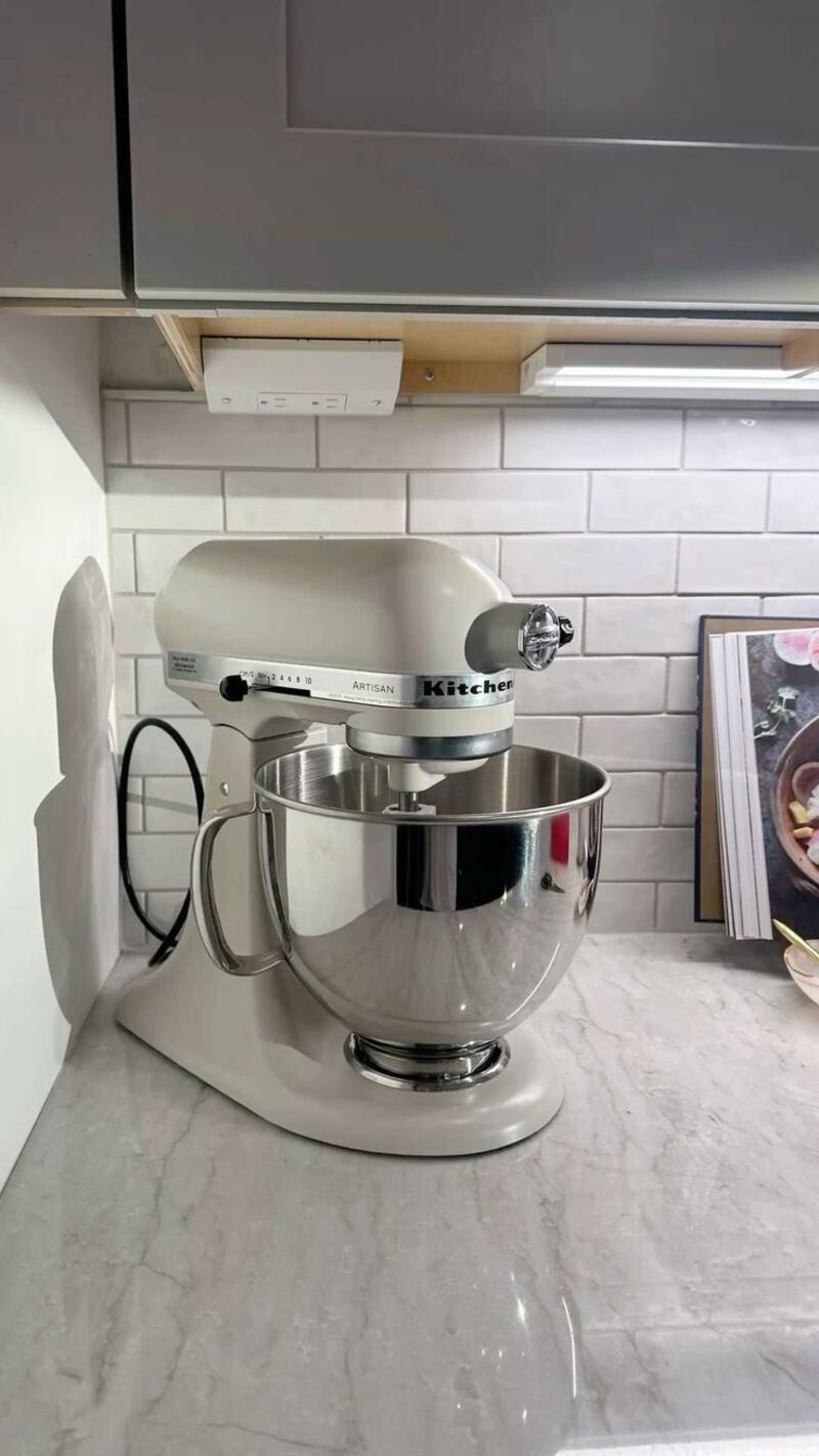 รูปพินเรื่องราว