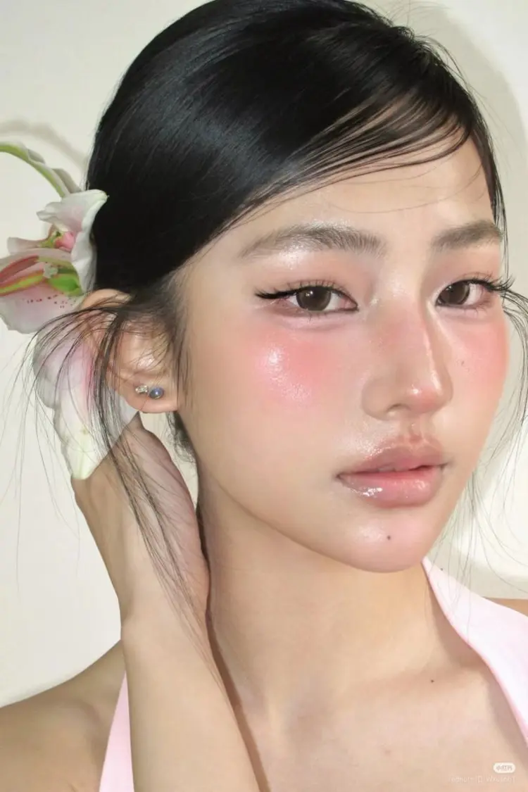 แต่งหน้าตามแอป TIKTOK เทรนด์ใหม่ที่ใครก็ทำตาม