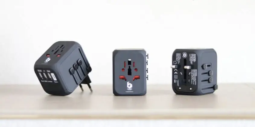ไอเทม Must-Have สำหรับเที่ยวต่างประเทศ: หัวแปลงปลั๊กไฟ 🔌