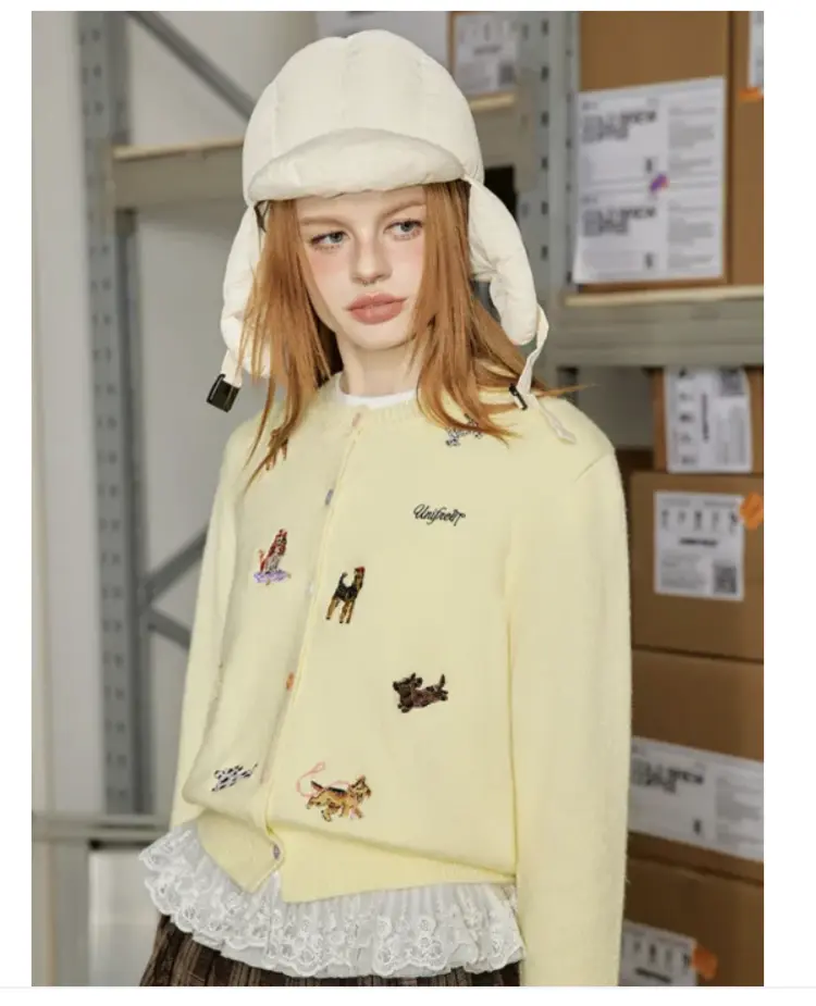 ลมหนาวมาแล้ว! มาสาดความอบอุ่นด้วย “คาร์ดิแกนสุดคิวท์” ที่ใส่แล้วน่ารักขึ้นแบบไม่รู้ตัว