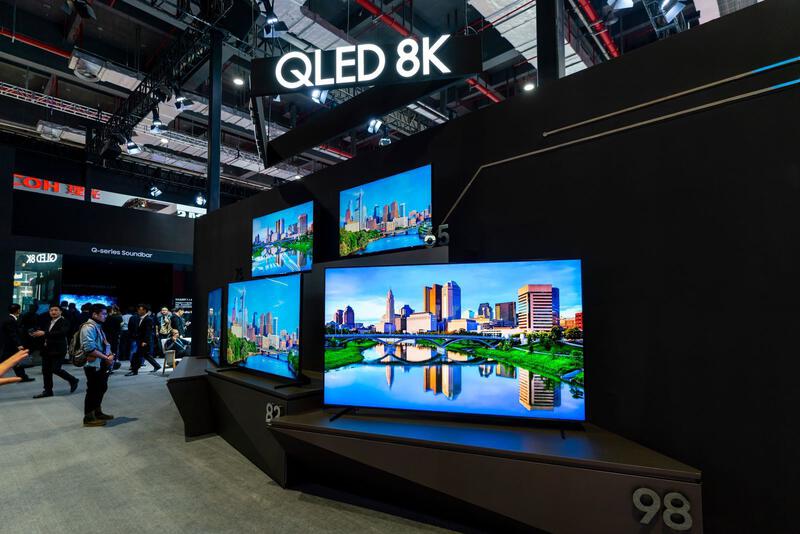 SHANGHAI CHINA  NOVEMBER 06 Samsung QLED 8K televisions are pictured during the 2nd China International Import Expo  at...