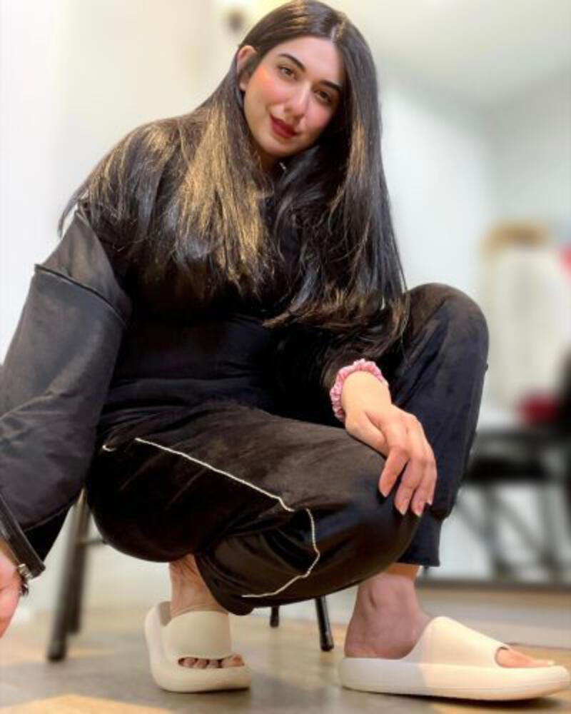 Posee – Fashion Influencer