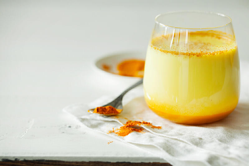 Turmeric Latte พาไปรู้จักนมขมิ้น - กาแฟดอยไทย