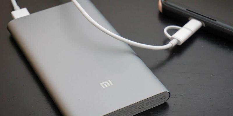 13 Power Bank ยี่ห้อไหนดี รวมแบตสำรอง ความจุเยอะ ชาร์จเร็ว 2025