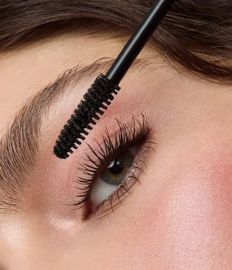 ขนตาฟู คือของวิเศษที่เปลี่ยนใจหน้าให้สวยแบบไม่ต้องเยอะ