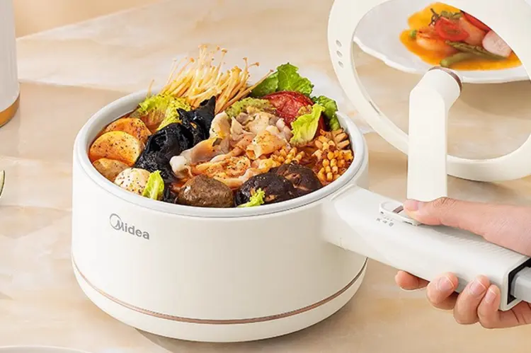 สิ่งที่ผู้เช่าต้องอ่าน: 5 วิธีสร้างสรรค์ในการใช้กระทะไฟฟ้าเพื่อทำอาหารในพื้นที่เล็กๆ