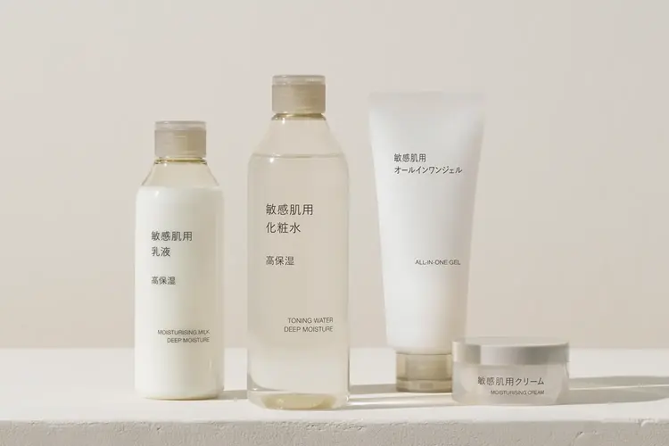 ไอเทมเครื่องสำอาง Muji ที่ต้องมี！