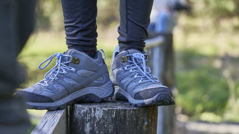 How To Choose The Best Footwear For Hiking | Anaconda