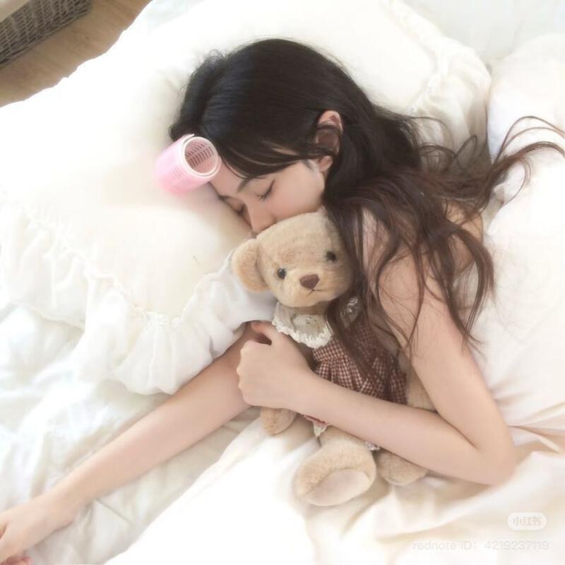 รูปพินเรื่องราว