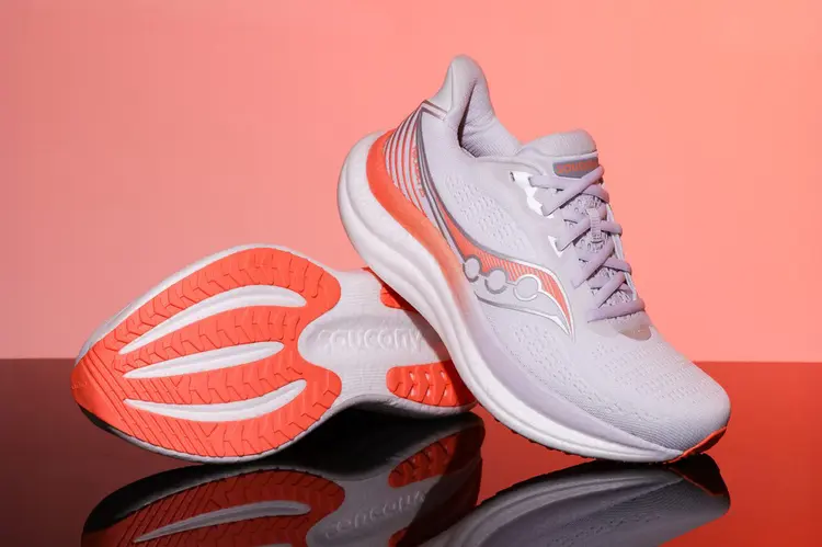 Saucony Triumph 23: อัปเกรดเพื่อการวิ่งที่เหนือกว่า