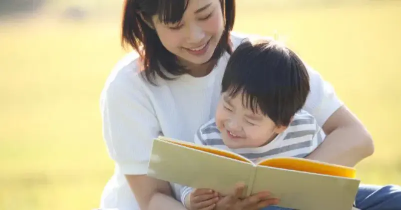 วิธีทำให้ลูกชอบอ่านหนังสือ — ปลูกนิสัยรักการอ่านตั้งแต่ยังเล็กอย่างอ่อนโยนและยั่งยืน