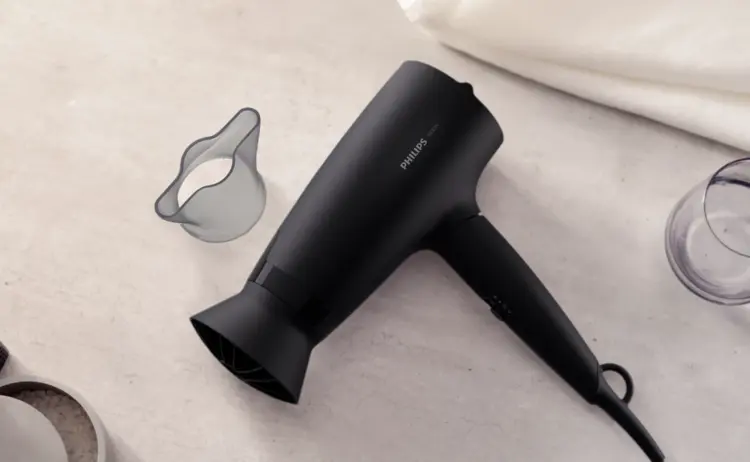 ไดร์เป่าผม Philips ตัวช่วยผมสวยในวันที่เร่งรีบ เครื่องช่วยทุ่นเวลาชีวิตเพื่อความเงางาม