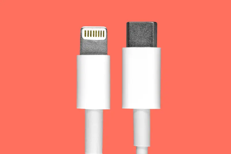 สาย iPhone เส้นไหนเหมาะกับคุณ? อย่าซื้อก่อนอ่าน!