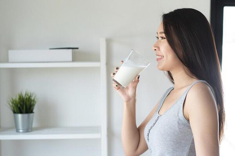 นมแลคโตสฟรี คืออะไร ทางเลือกคนดื่มนมแล้วท้องเสีย
