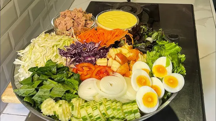 🥗 เมนูสลัดทูน่าไข่ต้ม เพิ่มโปรตีน อิ่มท้อง ทำง่าย