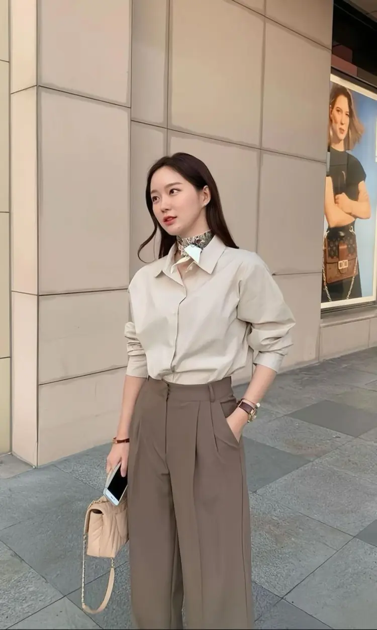 แต่งตัวดี มีชัยไปกว่าครึ่ง เสริมวันให้สดใสด้วยเสื้อผ้าสวยๆ